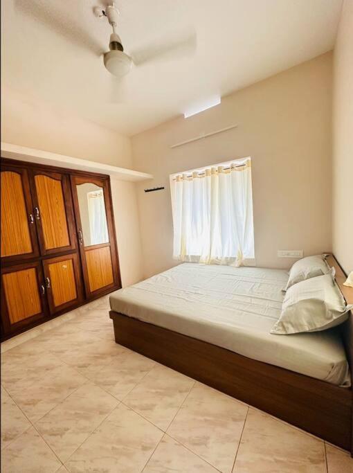 Home At Guruvayur 2 Ac Room,1 Single Bed,Kitchen Zewnętrze zdjęcie
