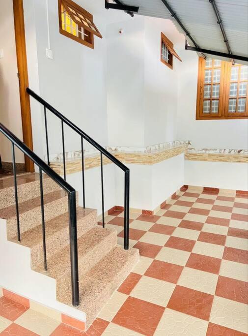 Home At Guruvayur 2 Ac Room,1 Single Bed,Kitchen Zewnętrze zdjęcie
