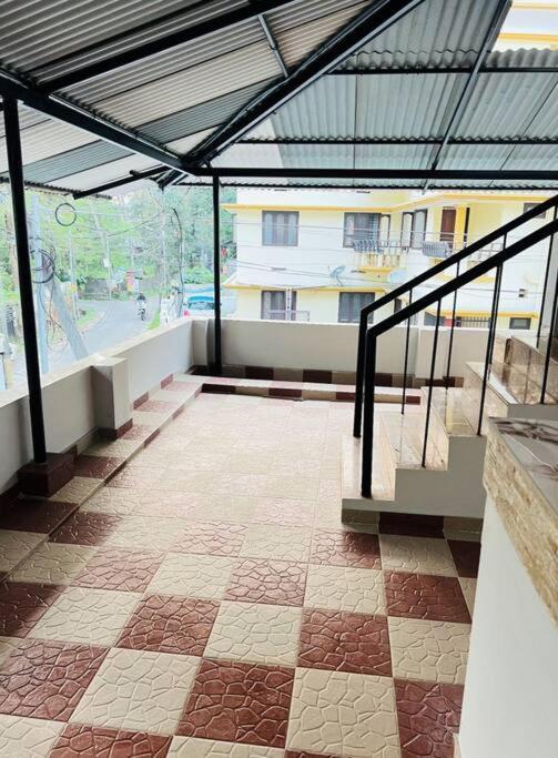 Home At Guruvayur 2 Ac Room,1 Single Bed,Kitchen Zewnętrze zdjęcie
